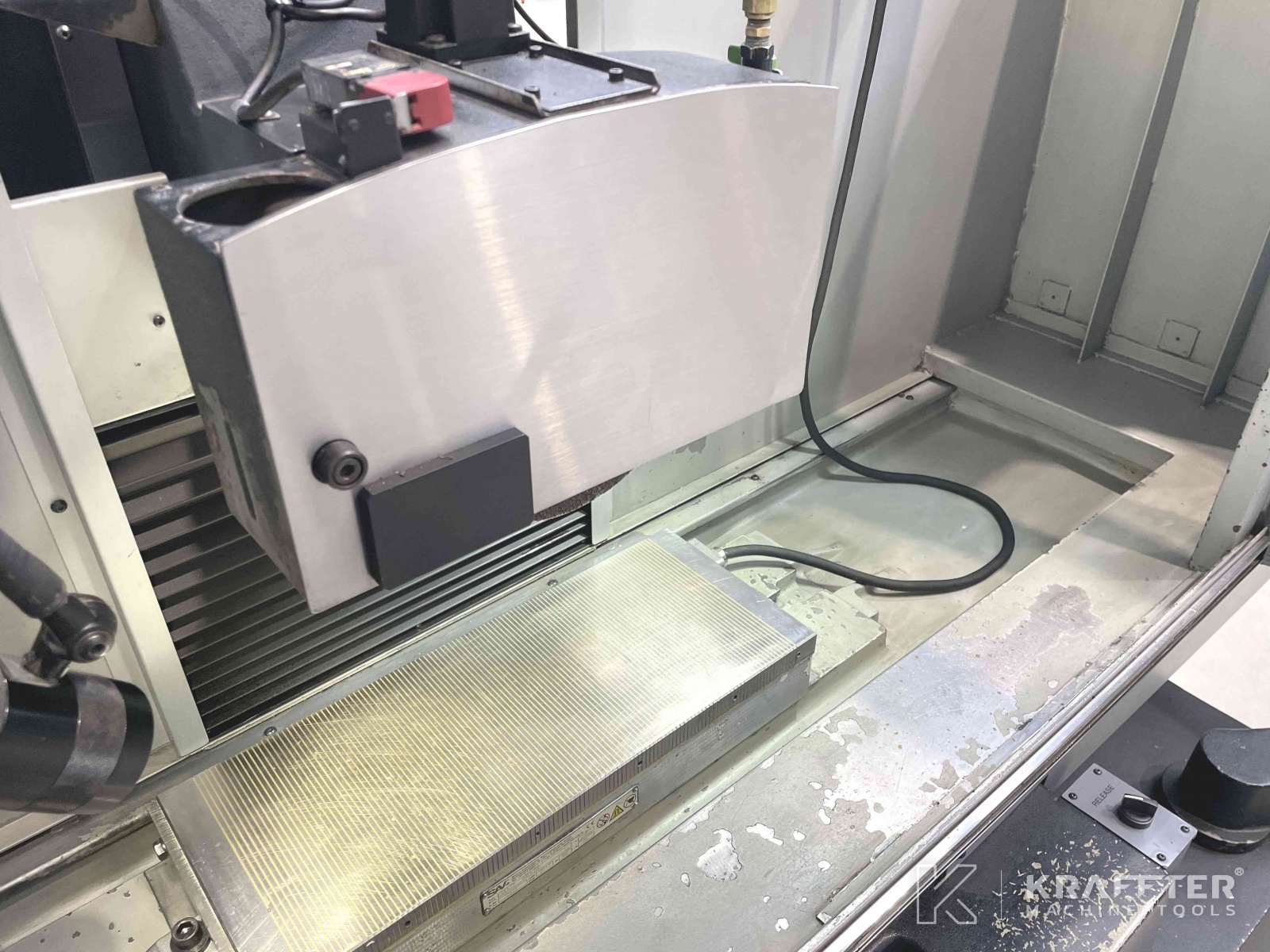 Okamoto ACC52SA Used automatic surface grinding machine (27)