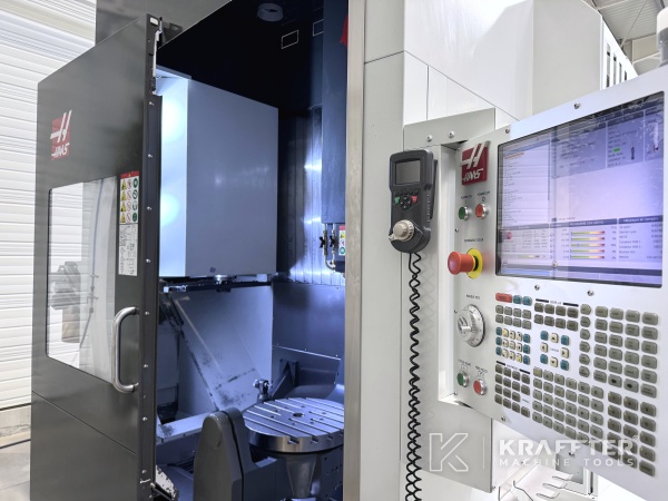 Used CNC machining centre axis HAAS UMC 750 SS 90145 for sale