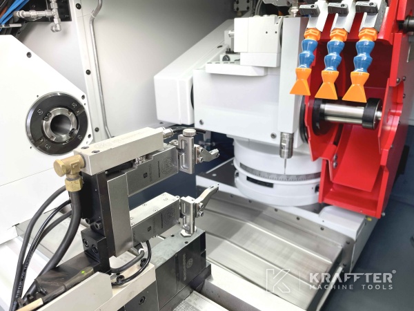 STUDER Favorit CNC 20690-016 reselling and worldwide shipping at Kraffter Machine Tools