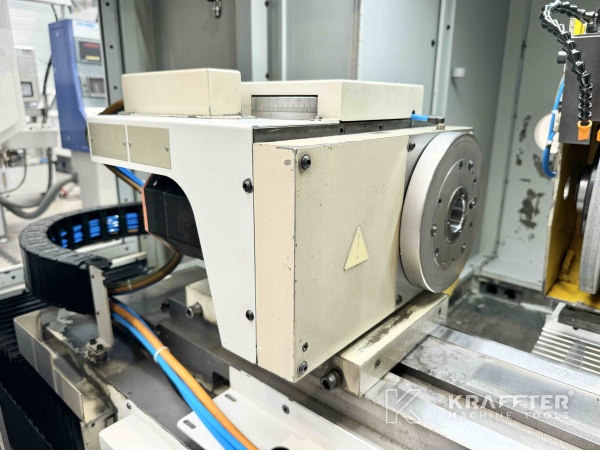 Precision mechanics CNC cylindrical grinder JONES & SHIPMAN Ultramat 650 Easy-B 90120 , Used machinery