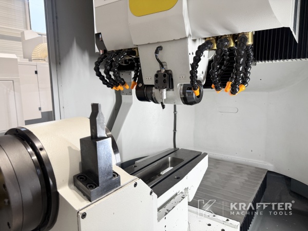 Industrial machines for sharpening operations CNC tool grinding machine WALTER Helitronic Power Diamond 90157