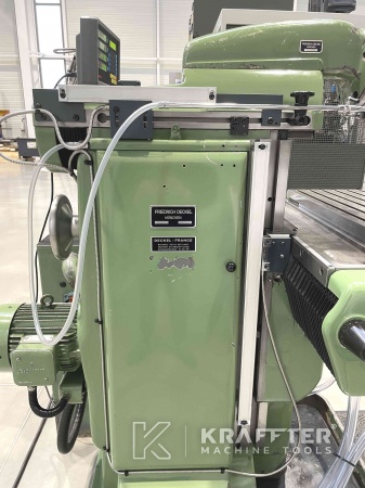 International buying and reselling Manual milling machine DECKEL FP2 20690-046