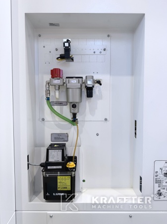 Used machine tools for the machining industry CNC machining centre MAZAK VTC 800/30SR 90187