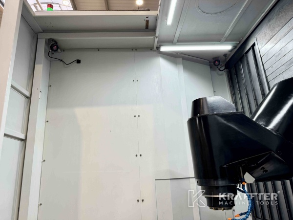 International buying and reselling CNC machining centre EUMACH UMC1000 90122