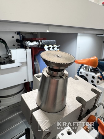 Metal CNC cylindrical grinder for precision machining STUDER S33 90149