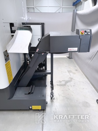 Chip conveyor on NAKAMURA TOME NTJ 100 90190