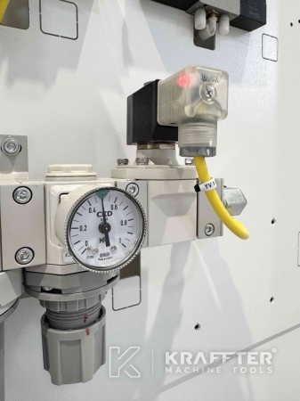 Machine Tools for sale axis MAZAK Variaxis C-600 90161 , Used machinery at Kraffter