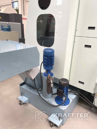 International buying and reselling Turn-mill center BIGLIA B1200S Smart Turn 20690-045