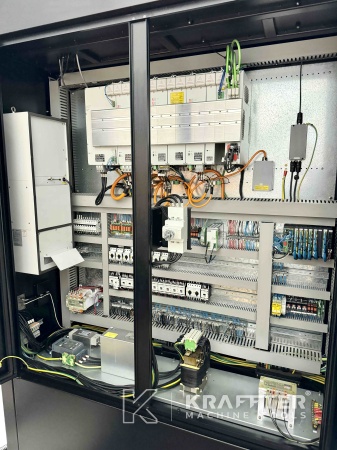 Electrical cabinet on CNC machining centre EUMACH UMC1000 90122