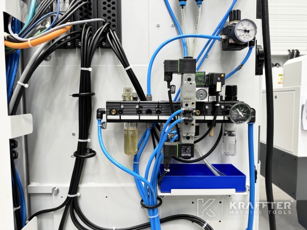 Numerically Controlled CNC cylindrical grinder STUDER S33 90177