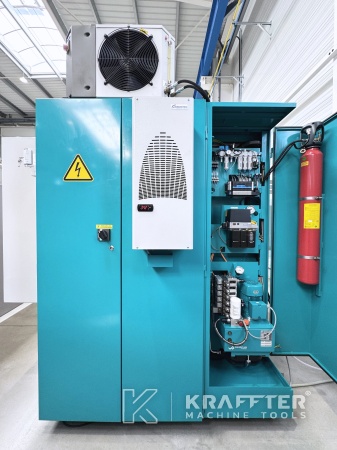 Machine for grinding drills, milling cutters, blades and cutting inserts SCHNEEBERGER Gemini DMR 90173