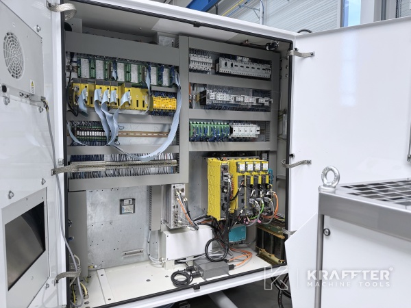Industrial electrical cabinet on STUDER S31 90178