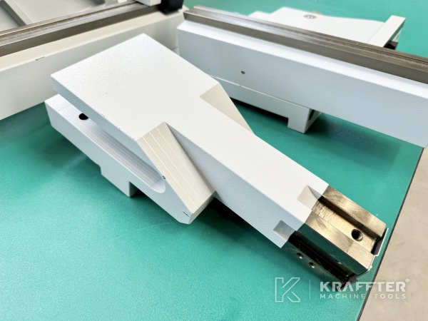 Accessories for CNC cylindrical grinder KELLENBERGER 100 90121
