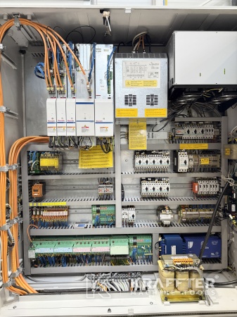 Industrial electrical cabinet on WALTER Helitronic Power Diamond 90157