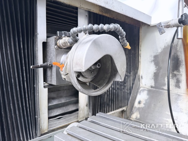 Machine for grinding drills, milling cutters, blades and cutting inserts EWAG RS-15 90195