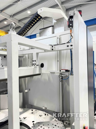 Precision Manufacturing CNC machining centre MIKRON UCP 600 Vario 90074
