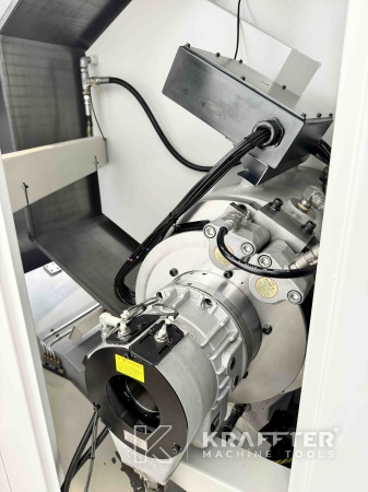 International buying and reselling CNC lathe TAKISAWA TS-4000 YS 90081