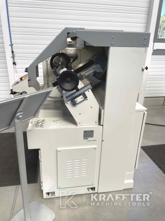 Machine tools for turning operations GDW 300 CS 90069