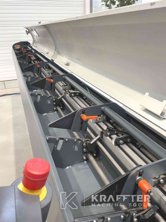 International buying and reselling Swiss-type CNC lathe STAR SR-20R II 20690-032