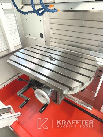 Table of CNC milling machine HERMLE U 630 T 20689-999