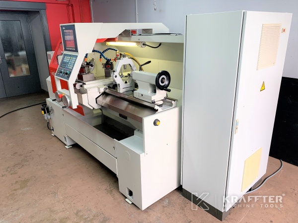 Industrial machines for turning operations CNC teach-in lathe DMT KERN Status 20689-933