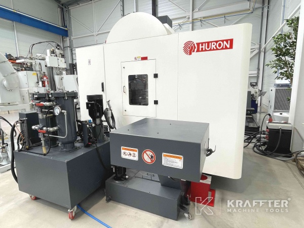 Used vertical cnc machining machine Huron VX6 APC (72) destocking - worldwide export 