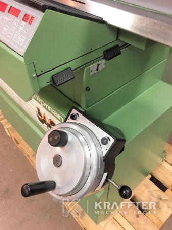 Precision Manufacturing Surface grinder JONES & SHIPMAN 540X 20689-910