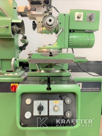 Machine for grinding drills, milling cutters, blades and cutting inserts DECKEL S11 20689-956