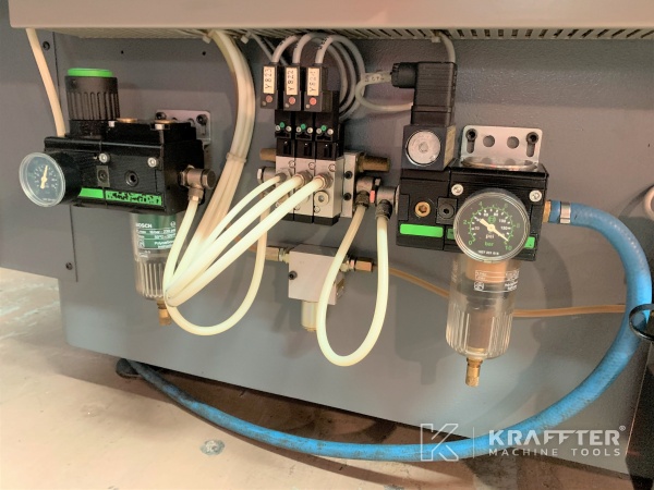 Mist extraction on DECKEL S20 TURBO 20689-944