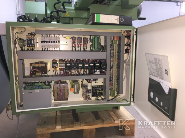 Electrical cabinet on Surface grinder JONES & SHIPMAN 540X 20689-910