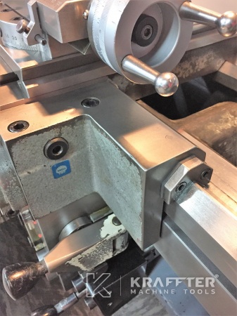 Metal Manual lathe for precision machining SCHAUBLIN 135 20689-894